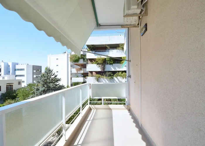 A Spacious Minimal Apatment At Chalandri