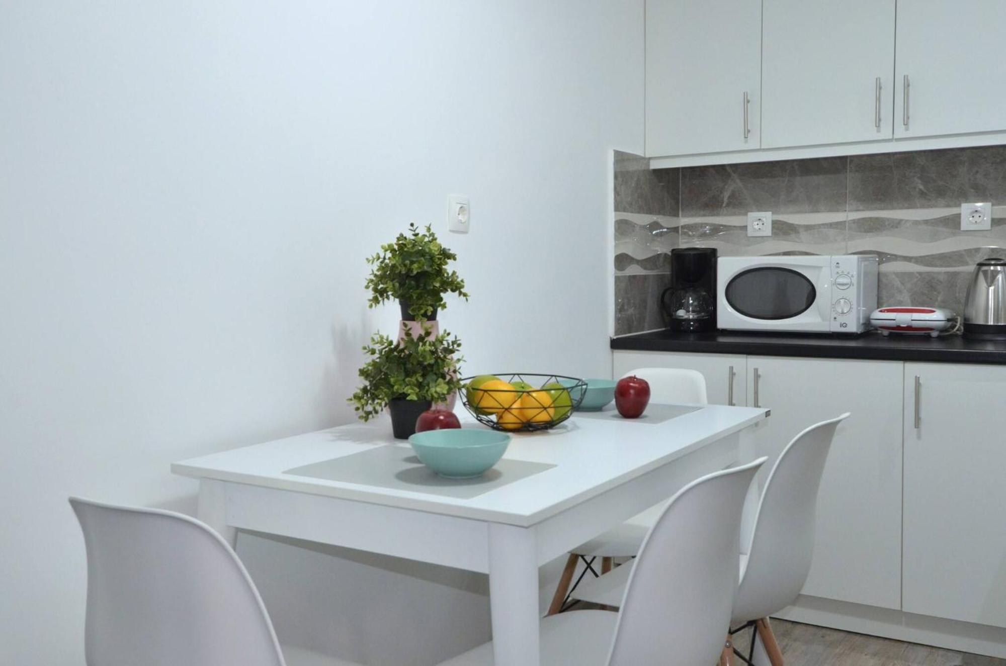 A Spacious Minimal Apatment At Chalandri *